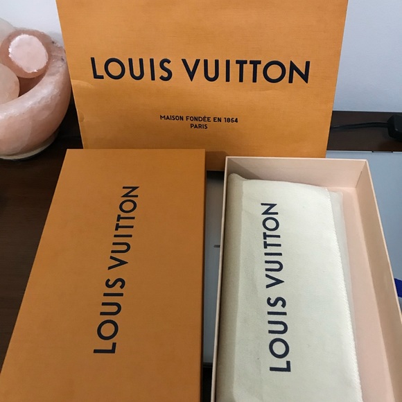 LV Clemence Wallet - Picture 1 of 12